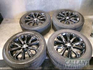Used Set of wheels + tyres Landrover Range Rover IV (LG) 4.4 SDV8 32V Price € 1.058,75 Inclusive VAT offered by Garage Callant