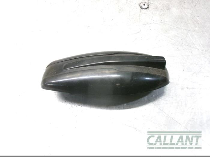 Begagnade Antenn Landrover Range Rover IV (LG) 4.4 SDV8 32V Pris € 42,35 Inklusive moms erbjuds av Garage Callant