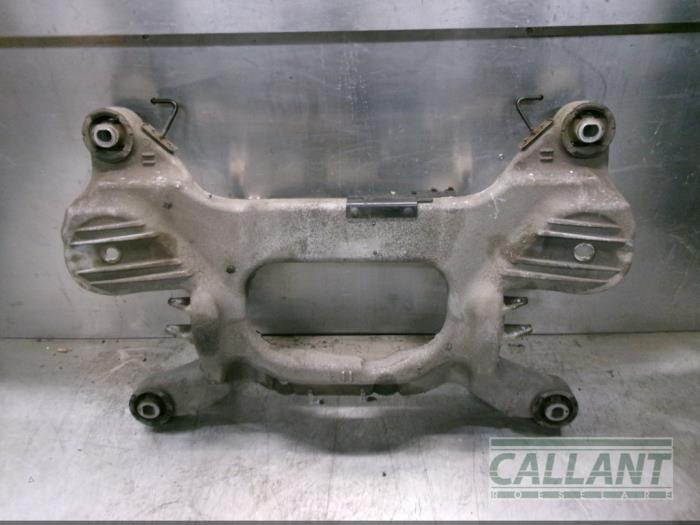 Usados Subchasis Landrover Range Rover IV (LG) 4.4 SDV8 32V Precio € 665,50 IVA incluido ofrecido por Garage Callant