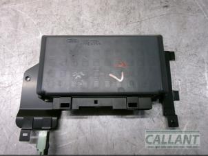 Usados Ordenador de asiento Jaguar XJR 4.0 32V Supercharged Precio € 60,50 IVA incluido ofrecido por Garage Callant