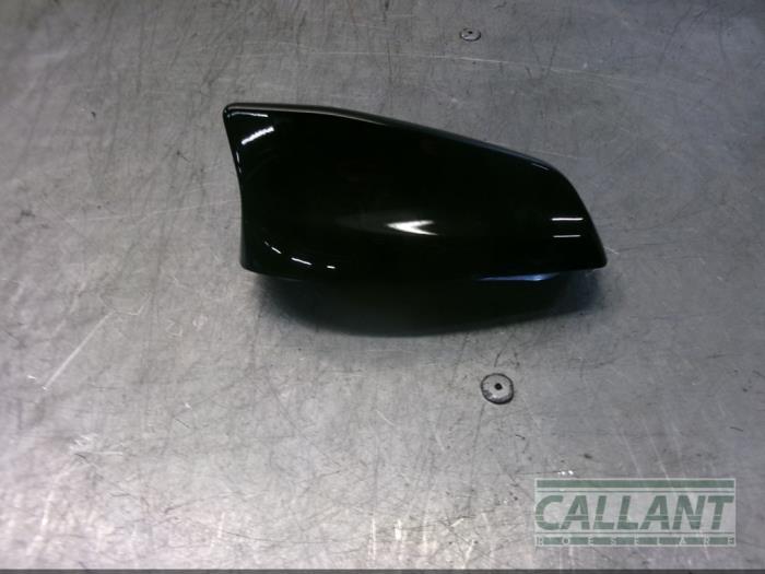 Używane Antena Jaguar F-Pace 2.0 D 180 16V AWD Cena € 60,50 Z VAT oferowane przez Garage Callant
