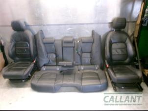 Gebrauchte Verkleidung Set (komplett) Jaguar F-Pace 2.0 D 180 16V AWD Preis € 695,75 Mit Mehrwertsteuer angeboten von Garage Callant