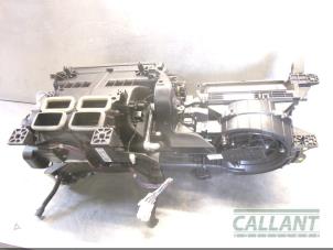 Usados Cuerpo de calefactor Landrover Range Rover Sport (LW) 3.0 TDV6 Precio € 574,75 IVA incluido ofrecido por Garage Callant