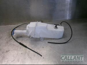 Used Front windscreen washer reservoir Kia Proceed (CD) 1.5 T-GDI 16V Price € 78,65 Inclusive VAT offered by Garage Callant