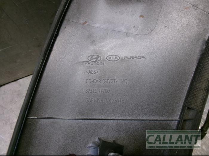 Decorative strip tailgate from a Kia Proceed (CD) 1.5 T-GDI 16V 2022
