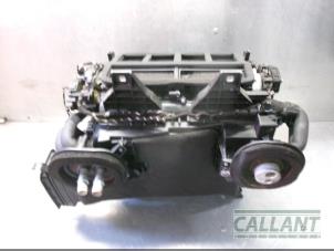 Usados Cuerpo de calefactor Landrover Range Rover IV (LG) 3.0 TDV6 24V Precio € 605,00 IVA incluido ofrecido por Garage Callant