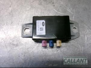 Used Antenna (miscellaneous) Landrover Range Rover IV (LG) 3.0 TDV6 24V Price € 24,20 Inclusive VAT offered by Garage Callant