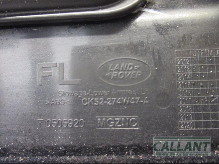 Tapizado de puerta de 4 puertas izquierda delante de un Land Rover Range Rover IV (LG) 3.0 TDV6 24V 2017