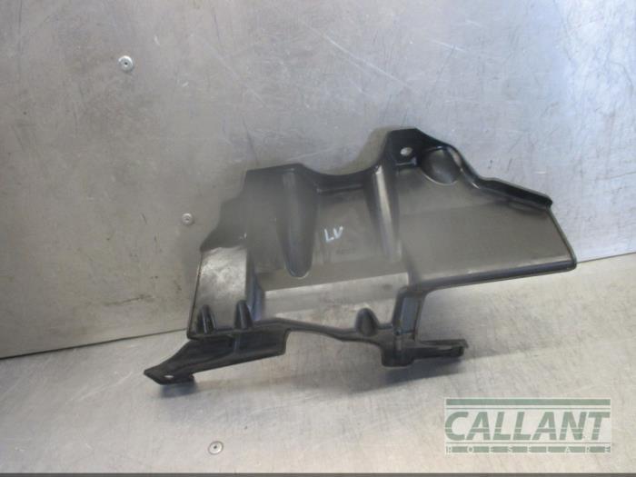 Begagnade Lufttratt Landrover Range Rover IV (LG) 3.0 TDV6 24V Pris € 30,25 Inklusive moms erbjuds av Garage Callant