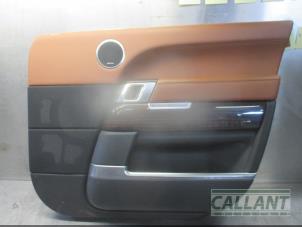Usados Tapizado de puerta de 4 puertas derecha delante Landrover Range Rover IV (LG) 3.0 TDV6 24V Precio € 302,50 IVA incluido ofrecido por Garage Callant