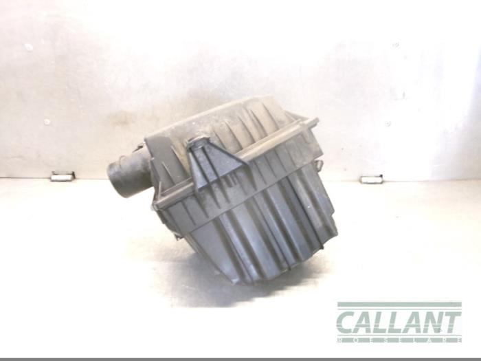 Begagnade Luftfilterhus Landrover Range Rover Evoque (LVJ/LVS) 2.2 TD4 16V Pris € 48,40 Inklusive moms erbjuds av Garage Callant