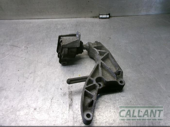 Used Engine mount Opel Astra H SW (L35) 1.3 CDTI 16V Ecotec Price € 30,25 Inclusive VAT offered by Garage Callant