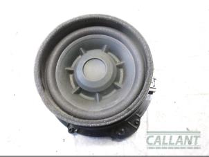 Begagnade Högtalare Landrover Range Rover Velar (LY) 3.0 D300 AWD Pris € 30,25 Inklusive moms erbjuds av Garage Callant