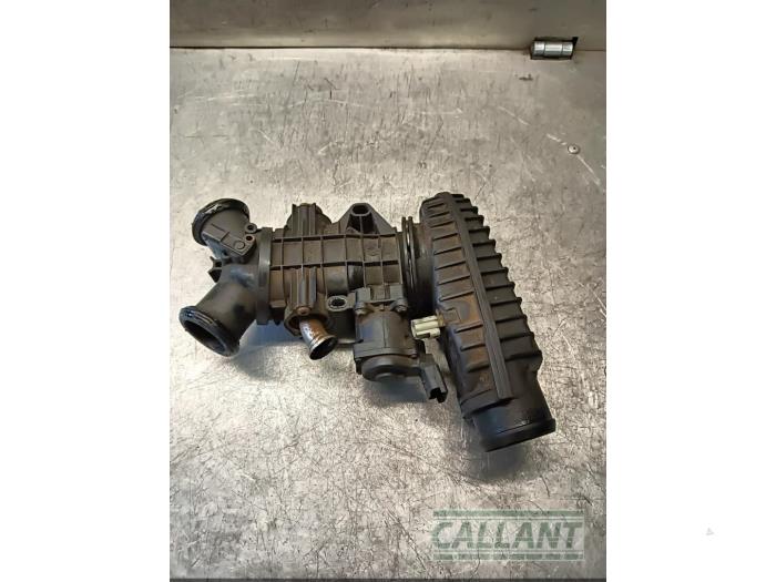 Usagé Boitier papillon Landrover Range Rover Sport (LS) 2.7 TDV6 24V Prix € 199,65 Prix TTC proposé par Garage Callant