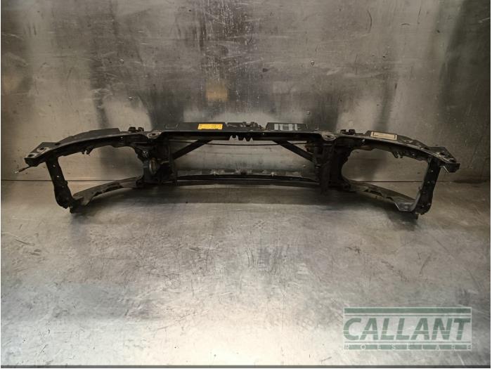 Begagnade Front Landrover Range Rover Sport (LS) 2.7 TDV6 24V Pris € 151,25 Inklusive moms erbjuds av Garage Callant