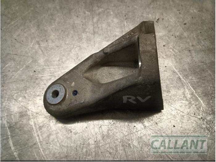 Used Engine mount Jaguar XJ (X350) 2.7d V6 24V Price € 24,20 Inclusive VAT offered by Garage Callant