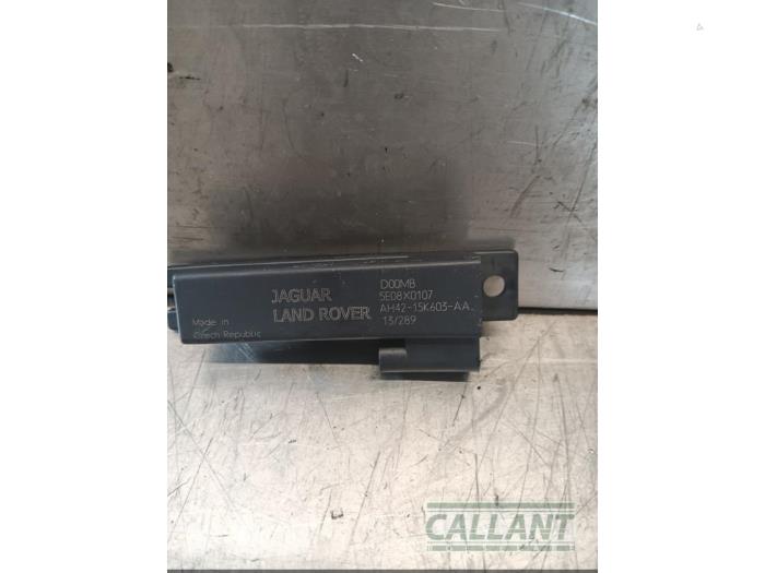 Używane Keyless Entry-Antena Jaguar XF Sportbrake 2.2 D 16V Cena € 12,10 Z VAT oferowane przez Garage Callant