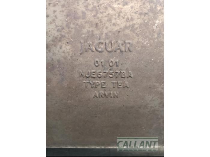 Gebrauchte Auspuff Mitteldämpfer Jaguar XK 8 4.0 V8 32V Preis € 211,75 Mit Mehrwertsteuer angeboten von Garage Callant