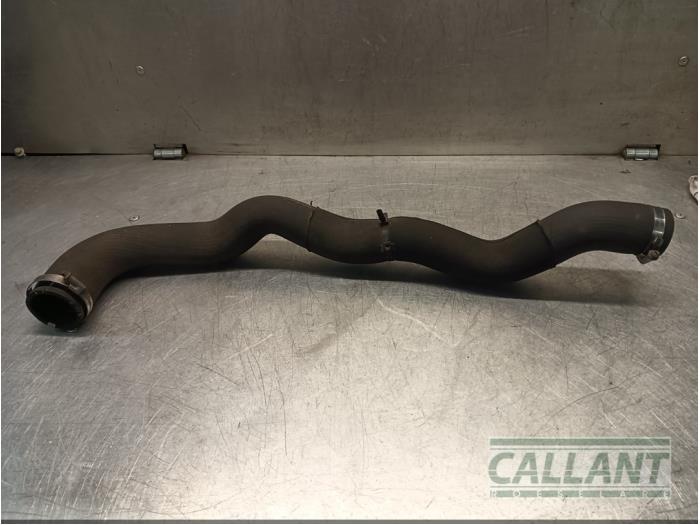 Gebrauchte Intercooler Schlauch Landrover Range Rover IV (LG) 4.4 SDV8 32V Preis € 54,45 Mit Mehrwertsteuer angeboten von Garage Callant
