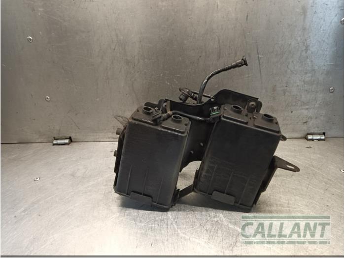 Begagnade Kolfilter Jaguar XK 8 4.0 V8 32V Pris € 114,95 Inklusive moms erbjuds av Garage Callant