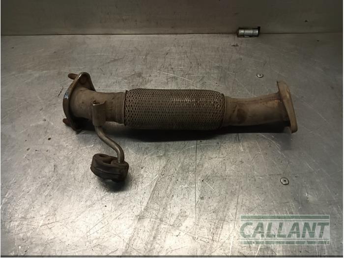 Used Exhaust front section Hyundai i30 Crosswagon (WWH) 1.6 CRDi 16V VGT LP Price € 42,35 Inclusive VAT offered by Garage Callant