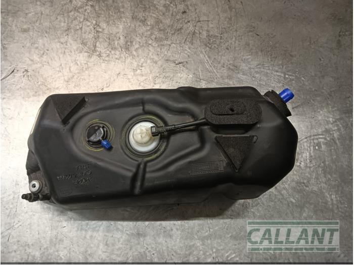 Gebrauchte Adblue Tank Jaguar XE 2.0 D E-Performance 16V Preis € 242,00 Mit Mehrwertsteuer angeboten von Garage Callant
