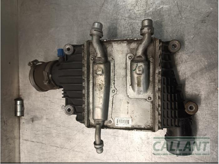 Usagé Intercooler Jaguar XE 2.0 D E-Performance 16V Prix € 90,75 Prix TTC proposé par Garage Callant