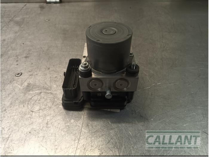 Begagnade ABS-pump Jaguar XE 2.0 D E-Performance 16V Pris € 272,25 Inklusive moms erbjuds av Garage Callant