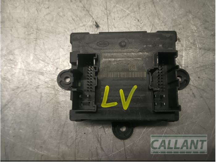 Używane Modul centralnego zamka Landrover Range Rover Evoque (LVJ/LVS) 2.0 eD 150 16V Cena € 30,25 Z VAT oferowane przez Garage Callant
