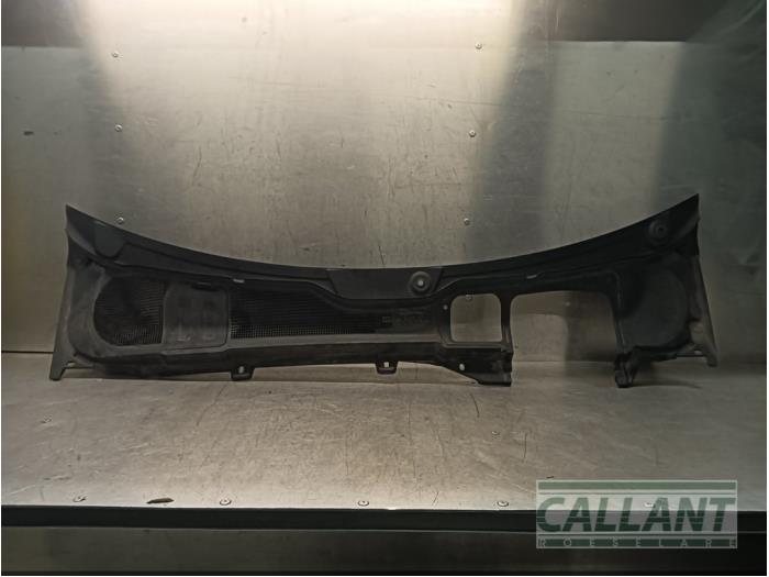 Używane Parawan Landrover Range Rover Evoque (LVJ/LVS) 2.0 eD 150 16V Cena € 60,50 Z VAT oferowane przez Garage Callant