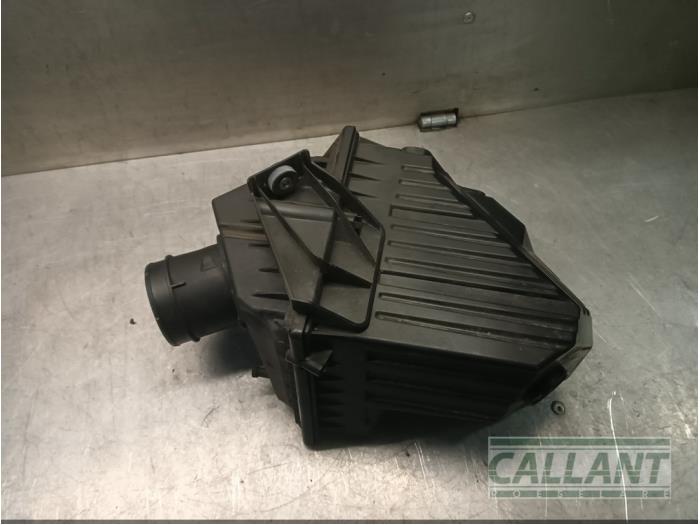 Begagnade Luftfilterhus Landrover Range Rover Evoque (LVJ/LVS) 2.0 eD 150 16V Pris € 78,65 Inklusive moms erbjuds av Garage Callant