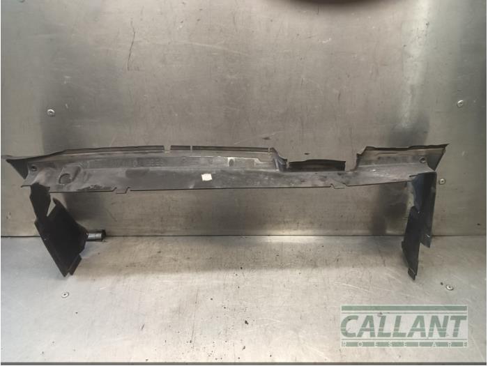 Begagnade Lufttratt Landrover Range Rover Evoque (LVJ/LVS) 2.0 eD 150 16V Pris € 24,20 Inklusive moms erbjuds av Garage Callant