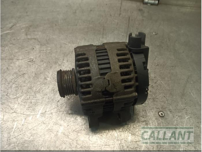 Begagnade Dynamo Landrover Freelander II 2.2 tD4 16V Pris € 60,50 Inklusive moms erbjuds av Garage Callant