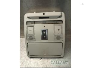 Usados Luz interior delante Landrover Discovery Sport (LC) 2.0 TD4 150 16V Precio € 121,00 IVA incluido ofrecido por Garage Callant