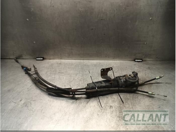 Gebrauchte Handbremse Motor Jaguar XJ (X351) 3.0 D V6 24V Preis € 211,75 Mit Mehrwertsteuer angeboten von Garage Callant