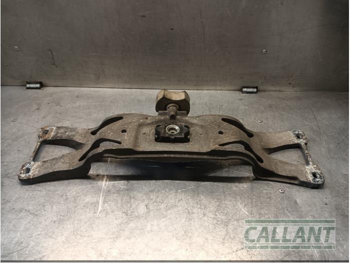 Usagé Support boîte de vitesses Jaguar XJ8 (X308) 4.0 V8 32V Prix € 60,50 Prix TTC proposé par Garage Callant