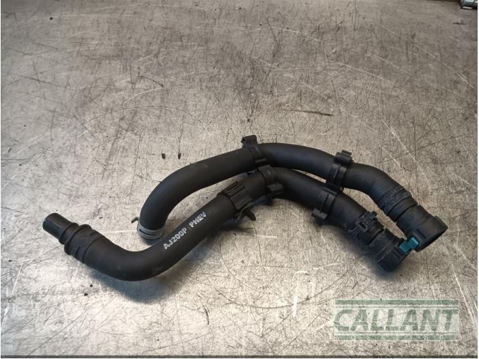 Begagnade Vattenrör Landrover Range Rover Sport (LW) 2.0 16V P400e Pris € 60,50 Inklusive moms erbjuds av Garage Callant