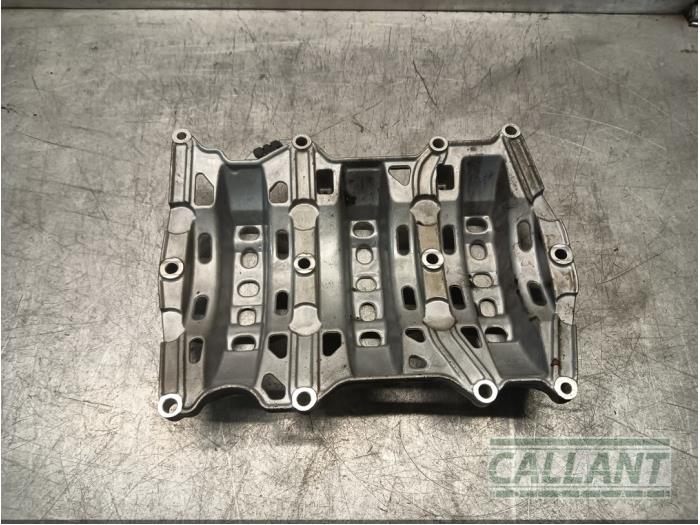 Usagé Couvercle carter Jaguar XF (X260) 2.0d 180 16V Prix € 90,75 Prix TTC proposé par Garage Callant