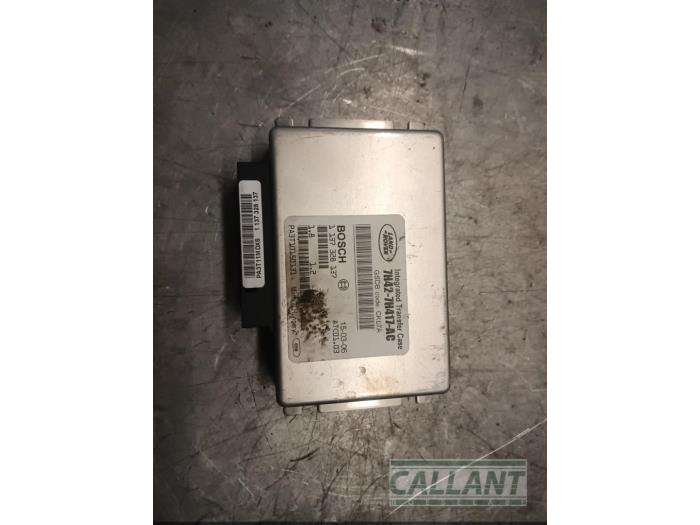 Usagé Transfer module 4x4 Landrover Range Rover Sport (LS) 2.7 TDV6 24V Prix € 181,50 Prix TTC proposé par Garage Callant