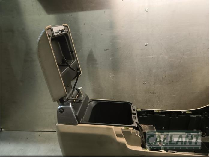 Middle console Landrover Range Rover Sport 3.0 S TDV6 - LR044204