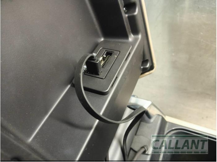 Middle console Landrover Range Rover Sport 3.0 S TDV6 - LR044204