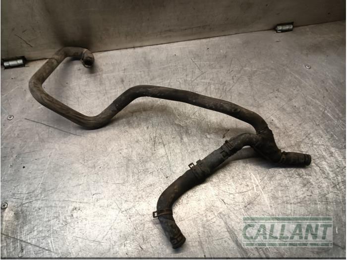 Begagnade Vattenrör Jaguar X-type 2.0 D 16V Pris € 60,50 Inklusive moms erbjuds av Garage Callant