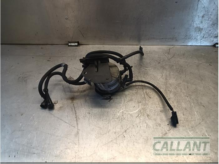 Gebrauchte Kraftstofffiltergehäuse Landrover Range Rover Sport (LS) 3.0 S TDV6 Preis € 60,50 Mit Mehrwertsteuer angeboten von Garage Callant