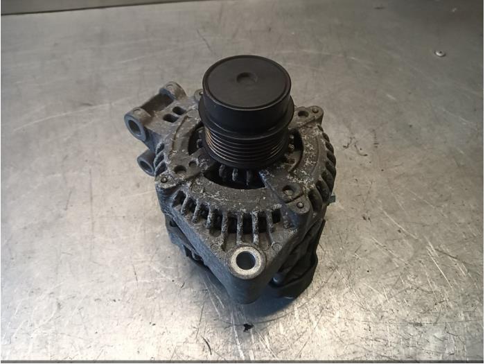 Begagnade Dynamo Jaguar XJ (X350) 2.7d V6 24V Pris € 60,50 Inklusive moms erbjuds av Garage Callant