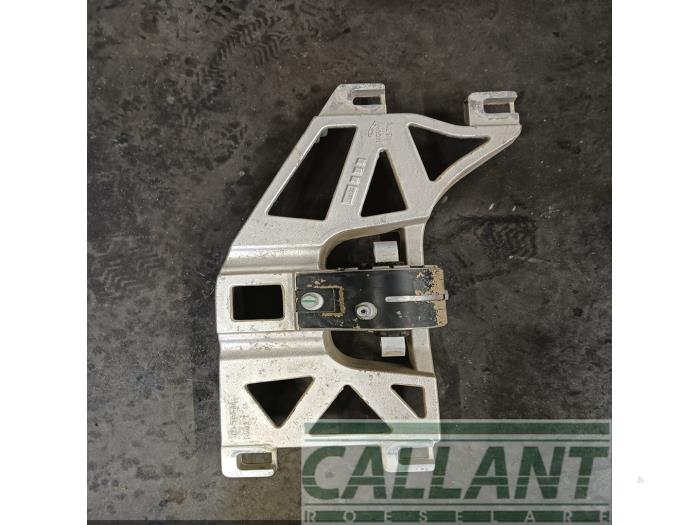 Usagé Support boîte de vitesses Jaguar F-type 2.0 Turbo 16V Prix € 102,85 Prix TTC proposé par Garage Callant