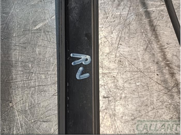 Fenstermechanik 4-türig rechts vorne van een Land Rover Range Rover III (LM) 2.9 TD6 24V 2006