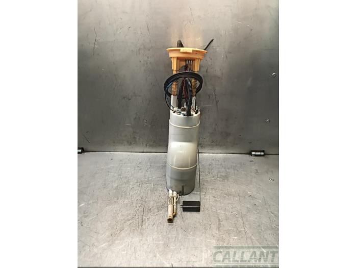 Kraftstoffpumpe Elektrisch van een Land Rover Range Rover III (LM) 2.9 TD6 24V 2006