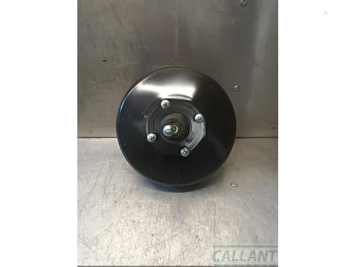 Usados Servofreno Opel Corsa E 1.4 16V Precio € 60,50 IVA incluido ofrecido por Garage Callant