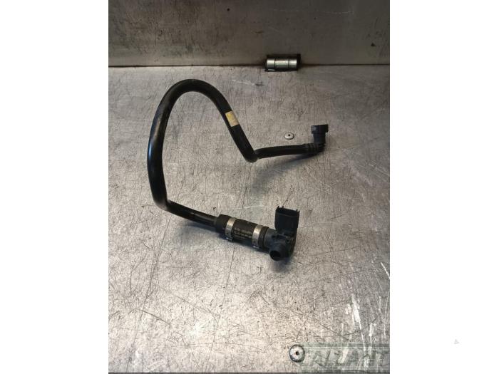 Usagé Conduit (divers) Opel Corsa E 1.4 16V Prix € 36,30 Prix TTC proposé par Garage Callant