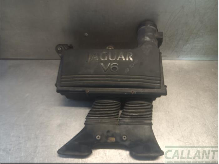 Begagnade Luftfilterhus Jaguar X-type 2.1 V6 24V Pris € 60,50 Inklusive moms erbjuds av Garage Callant